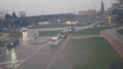 Křižovatka ulic Velká Dlážka a Polní