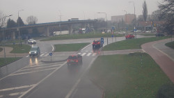 Křižovatka ulic Velká Dlážka a Polní