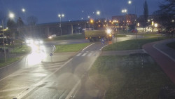 Křižovatka ulic Velká Dlážka a Polní