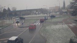 Křižovatka ulic Velká Dlážka a Polní