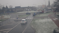 Křižovatka ulic Velká Dlážka a Polní