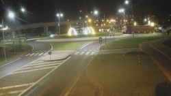 Křižovatka ulic Velká Dlážka a Polní