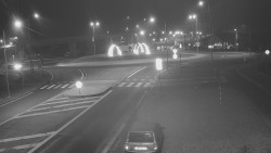 Křižovatka ulic Velká Dlážka a Polní