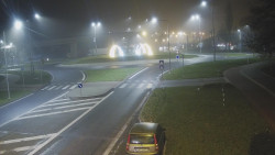 Křižovatka ulic Velká Dlážka a Polní