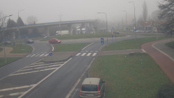 Křižovatka ulic Velká Dlážka a Polní