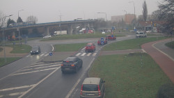 Křižovatka ulic Velká Dlážka a Polní