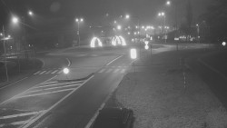 Křižovatka ulic Velká Dlážka a Polní