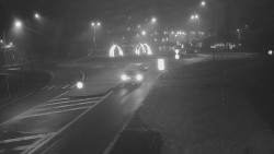 Křižovatka ulic Velká Dlážka a Polní