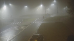 Křižovatka ulic Velká Dlážka a Polní