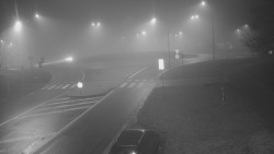 Křižovatka ulic Velká Dlážka a Polní