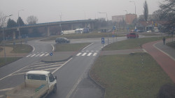 Křižovatka ulic Velká Dlážka a Polní