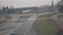 Křižovatka ulic Velká Dlážka a Polní