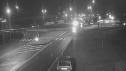 Křižovatka ulic Velká Dlážka a Polní