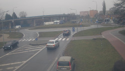 Křižovatka ulic Velká Dlážka a Polní