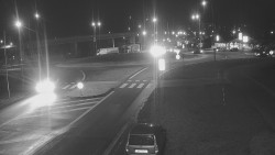 Křižovatka ulic Velká Dlážka a Polní