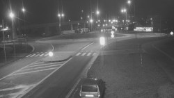 Křižovatka ulic Velká Dlážka a Polní