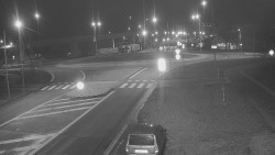 Křižovatka ulic Velká Dlážka a Polní