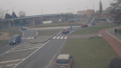 Křižovatka ulic Velká Dlážka a Polní