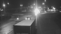 Křižovatka ulic Velká Dlážka a Polní