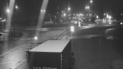 Křižovatka ulic Velká Dlážka a Polní