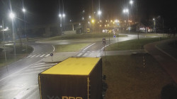 Křižovatka ulic Velká Dlážka a Polní