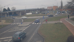 Křižovatka ulic Velká Dlážka a Polní