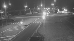 Křižovatka ulic Velká Dlážka a Polní