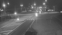 Křižovatka ulic Velká Dlážka a Polní