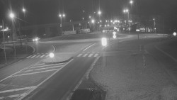 Křižovatka ulic Velká Dlážka a Polní