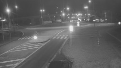 Křižovatka ulic Velká Dlážka a Polní