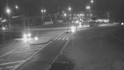 Křižovatka ulic Velká Dlážka a Polní