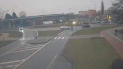 Křižovatka ulic Velká Dlážka a Polní