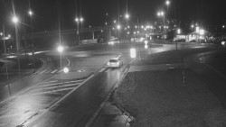 Křižovatka ulic Velká Dlážka a Polní