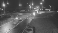 Křižovatka ulic Velká Dlážka a Polní