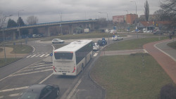 Křižovatka ulic Velká Dlážka a Polní