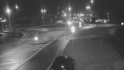 Křižovatka ulic Velká Dlážka a Polní