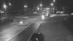 Křižovatka ulic Velká Dlážka a Polní