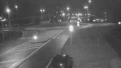 Křižovatka ulic Velká Dlážka a Polní