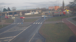 Křižovatka ulic Velká Dlážka a Polní