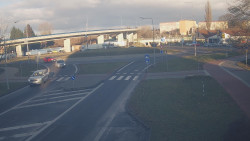 Křižovatka ulic Velká Dlážka a Polní