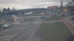 Křižovatka ulic Velká Dlážka a Polní