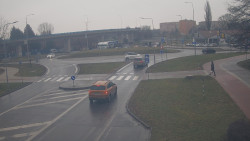 Křižovatka ulic Velká Dlážka a Polní