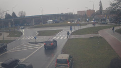 Křižovatka ulic Velká Dlážka a Polní