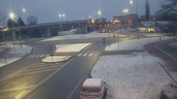 Křižovatka ulic Velká Dlážka a Polní