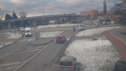 Křižovatka ulic Velká Dlážka a Polní