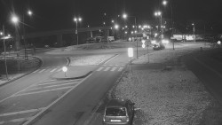 Křižovatka ulic Velká Dlážka a Polní