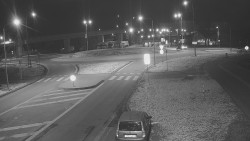 Křižovatka ulic Velká Dlážka a Polní