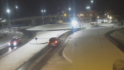 Křižovatka ulic Velká Dlážka a Polní