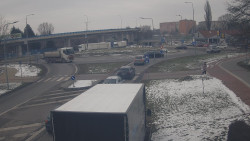 Křižovatka ulic Velká Dlážka a Polní