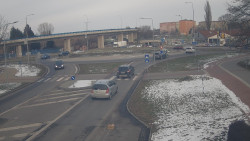 Křižovatka ulic Velká Dlážka a Polní